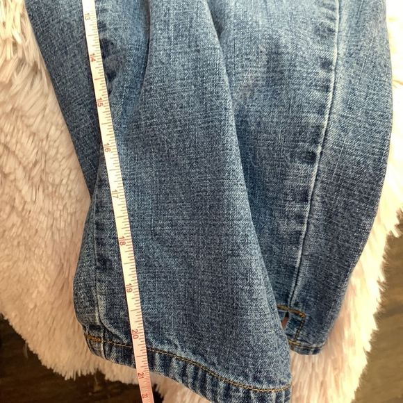 Halston Jeanswear Cropped Jeans - Picture 10 of 10